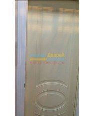 Фото установленной Межкомнатная дверь Классико-13, со стеклом, цвет Без отделки